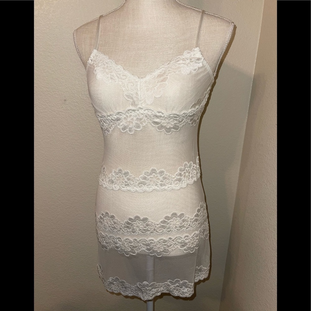 y2k vintage fredericks  of hollywood lace slip